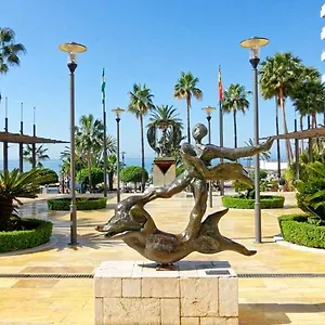 https://olas-house.1costadelsol.com