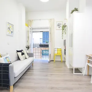 https://apartamento-atarazanas-malaga-centro-historico.hotelsinnerja.org